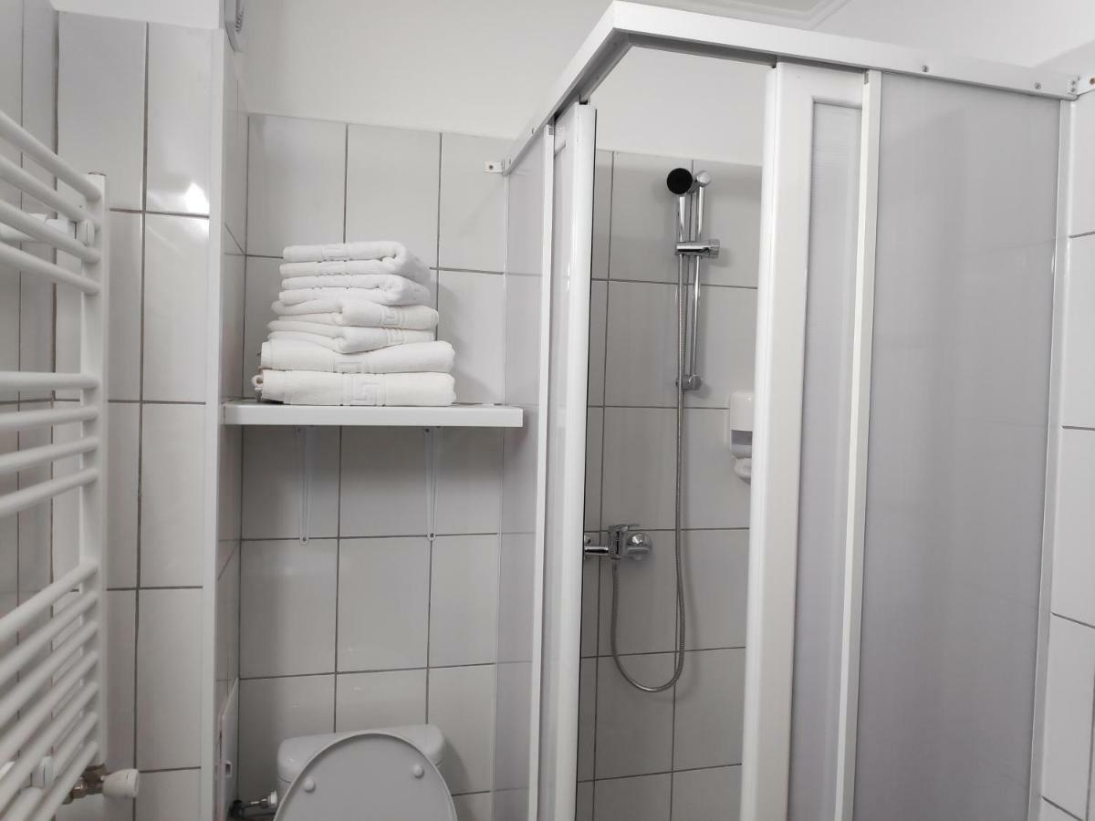 Hostel Caliman Căciulata Extérieur photo