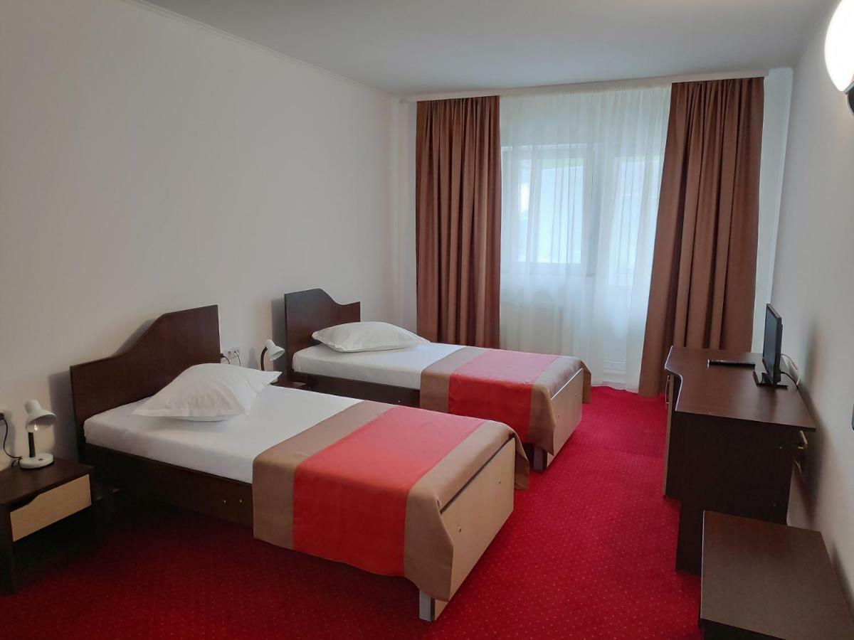 Hostel Caliman Căciulata Extérieur photo